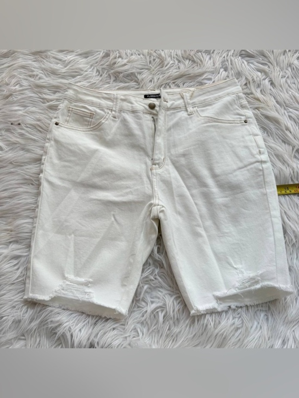 Flamingals white stretchy summer shorts size XL FG12-7